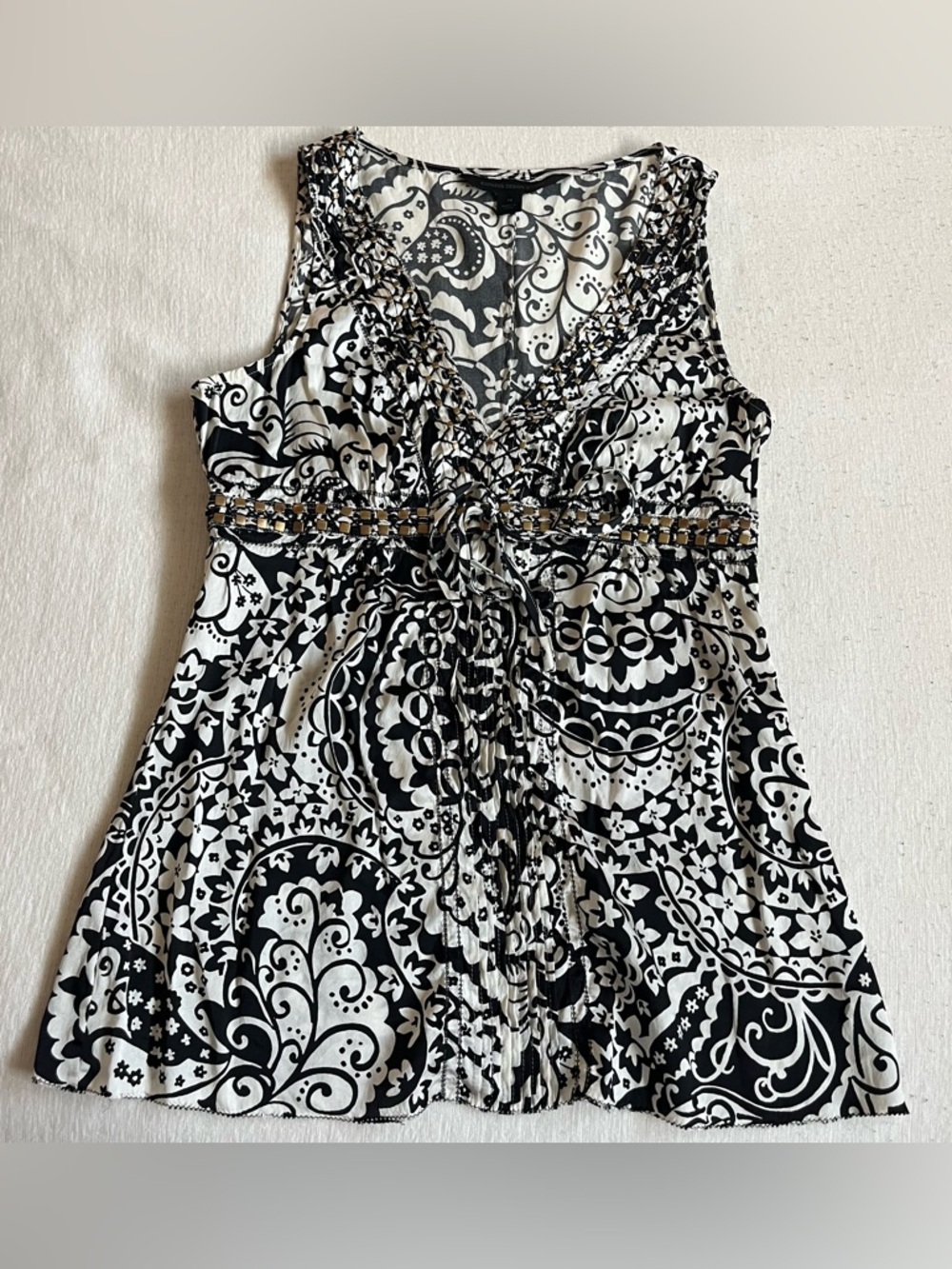 Vintage 90s Y2k Express Design Studio Black and White Paisley V-Neck Tank Top